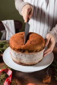 Gingerbread-Clam Cake