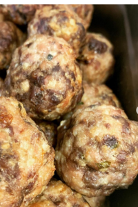 #polpette #meatballs #meatball #homemademeatballs #veganmeatballs #meatballsandwich #meatballsoup #italyfood #polpettevegetariane #polpettedicarne