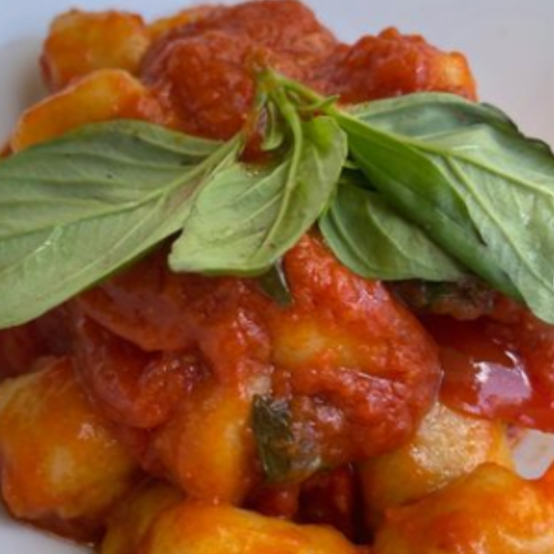 Gnocchi al Pomodoro- #gnocchi #gnocchifattiincasa #gnocchialpomodoro #gnocchiwithtomatosauce #foodpic #homemadegnocchi #foodstagram #foodlover #foodlove #foodlife #foodaddict #foodie #food