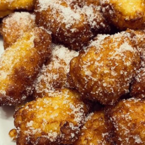 #delizia#frittelle#cernevale#frittellediriso#ricordi#golosita#ricetteitaliane#cucinarechepassione#ricettetoscane#friggere#dolcidicarnevale#solocosebuone#frittella#cucinaitaliana#cucinacasalinga#pistoia#toscana#sabatopomeriggio#vannoaruba#unatiralaltra