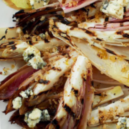 #chicory #stilton #pangrattato #grilledchicory #endive #whatgrowstogethergoestogether #cookingwiththeseasons #seasonalcooking #foodphotography #foodstyling #foodstylist #cheflondon #londonchef #food52 #food52grams #recipewriting #recipewriter