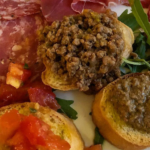 #giallozafferano #fattoincasadabenedetta #firenze #firenze🇮🇹 #foodbloggertoscana #foodbloggerfirenze #pomodorigandini #pomodorini🍅 #cucinandomelagodo #buonofacileveloce #ricettasalata #foodıgallery #foodieloversx #foodrecipas #trattoriadalloste #crostinitoscani #salumitoscani #ig_fìrenze #instalove Edited · 280w