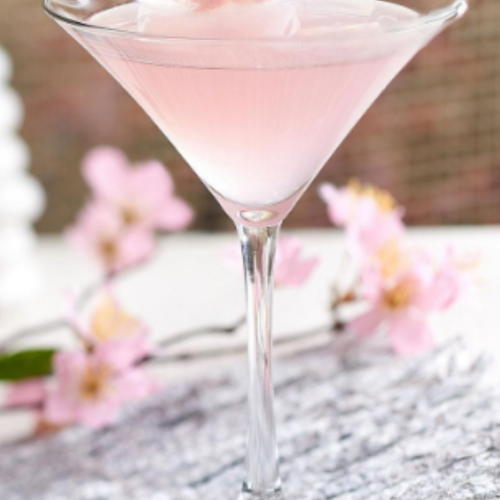 #martini #sakuramartini #cherryblossom #cherryblossommartini #bargoto #bargotonyc #cocktail #nycdrinks #lowereastside #lowereastsidenyc