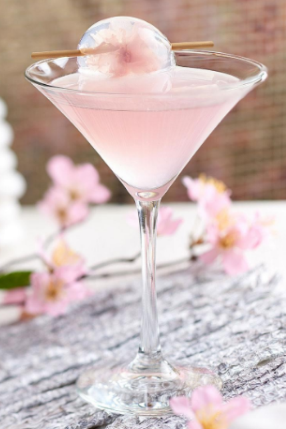 #martini #sakuramartini #cherryblossom #cherryblossommartini #bargoto #bargotonyc #cocktail #nycdrinks #lowereastside #lowereastsidenyc