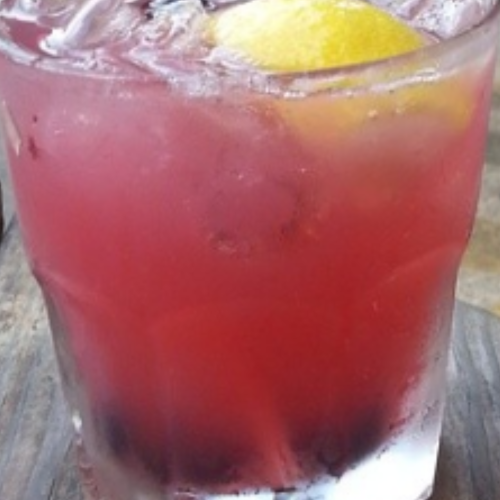 #blueberrypomegranatemargarita #brunchcocktails #vermont #vermontrestaurant