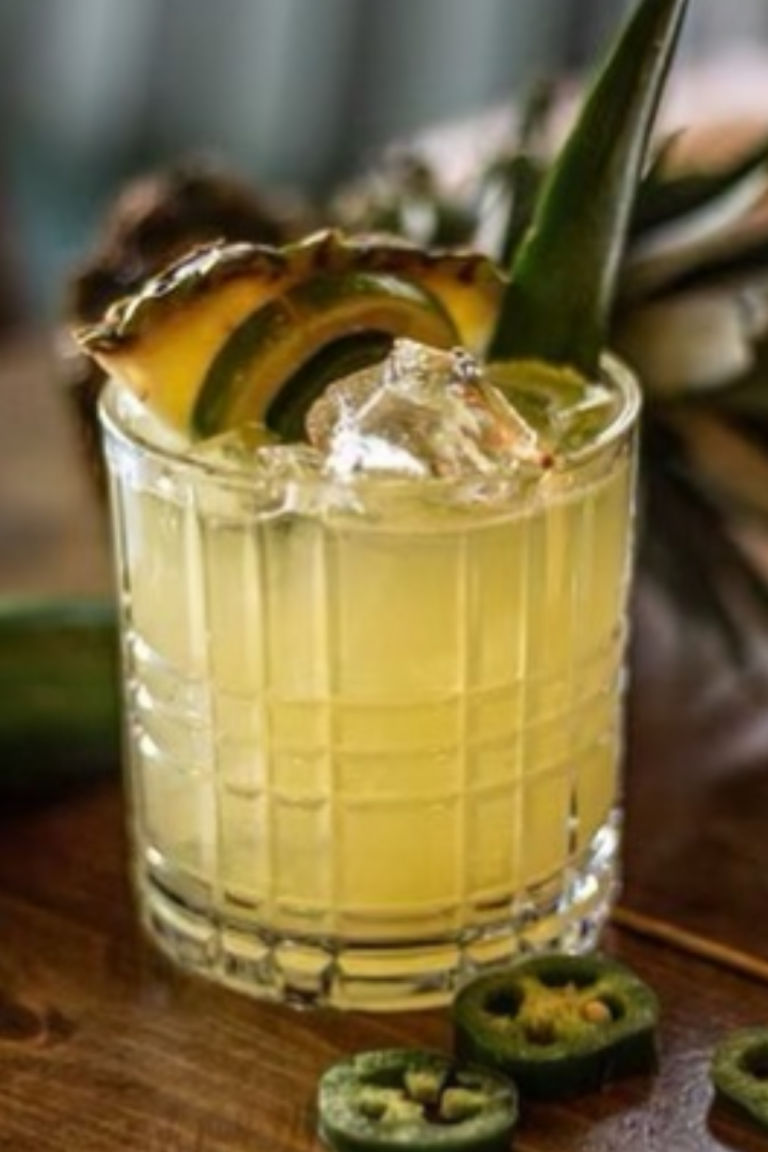 #cometocatskill #sweetandspicy #pineapplejalapeñomargarita #its5oclocksomewhere #willyoubemyvalentine #hudsonvalley #catskills #iloveny #hudson #saugerties #windhammountain #huntermountain #woodstock #athens #catskill #margarita #tequila