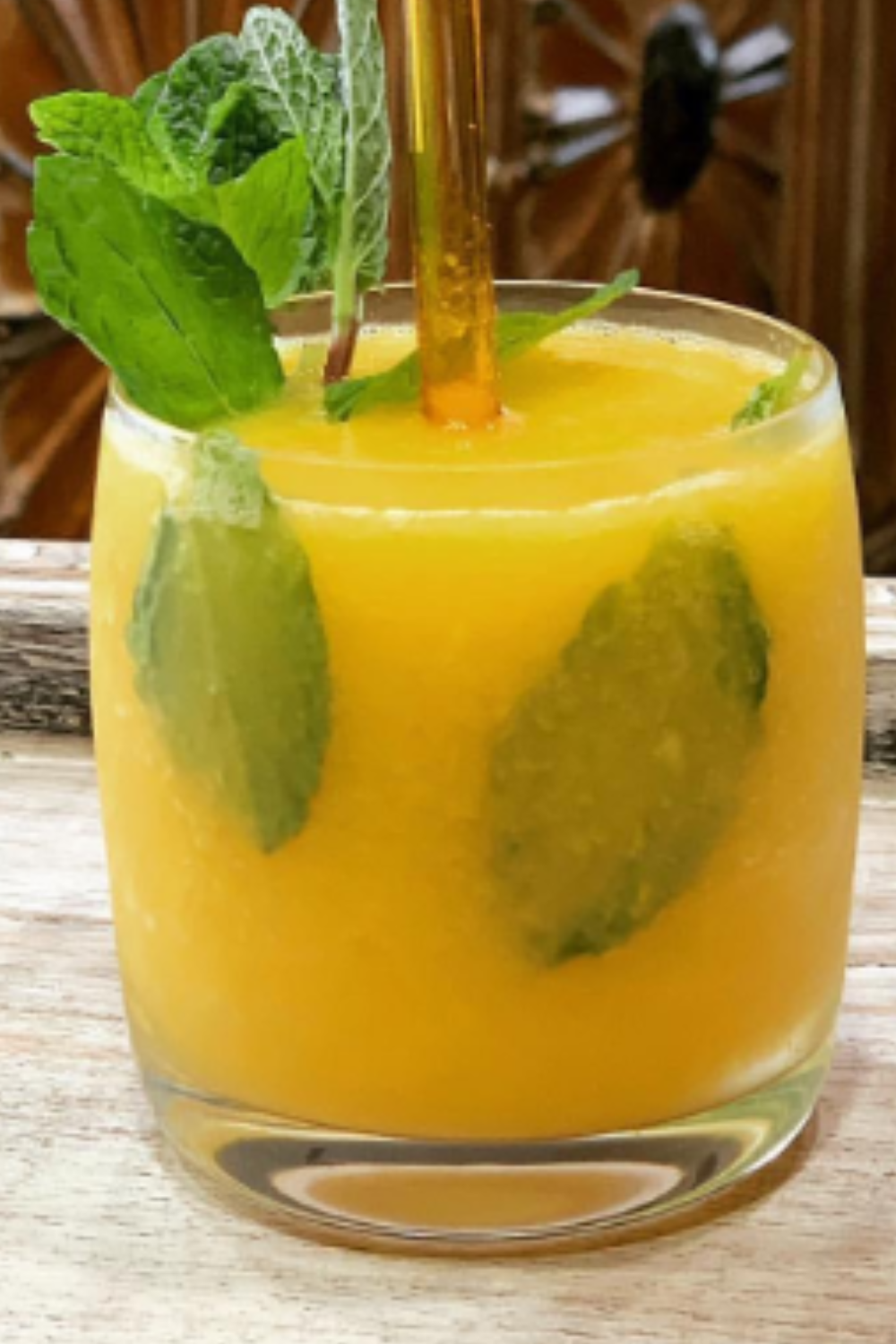 #frozenmangomojito #greggfly #buddingmixologist #frozen #mango #mojito #mangomojito #rum #whiterum #nationalrumday #rumlover #lime #mint #frozendrinks #mojitos #cheers #happyhour