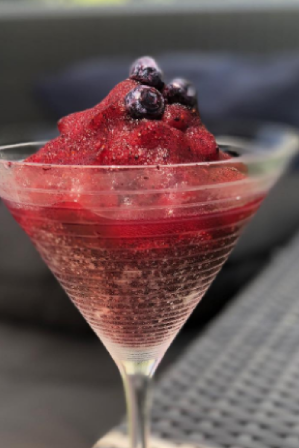 #cocktail #cocktails #cocktailporn #instadrinks #drinks #drink #garnish #frozendaiquiri #daiquiri #frozenblackberries #frozenblackberrydaiquiri #bartender #bartenderlife #thirsty #feedfeed #instacocktails #creativebartenders #instacocktails_