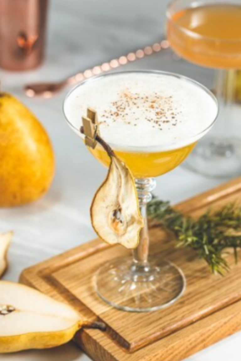 Spiced Pear Martini 